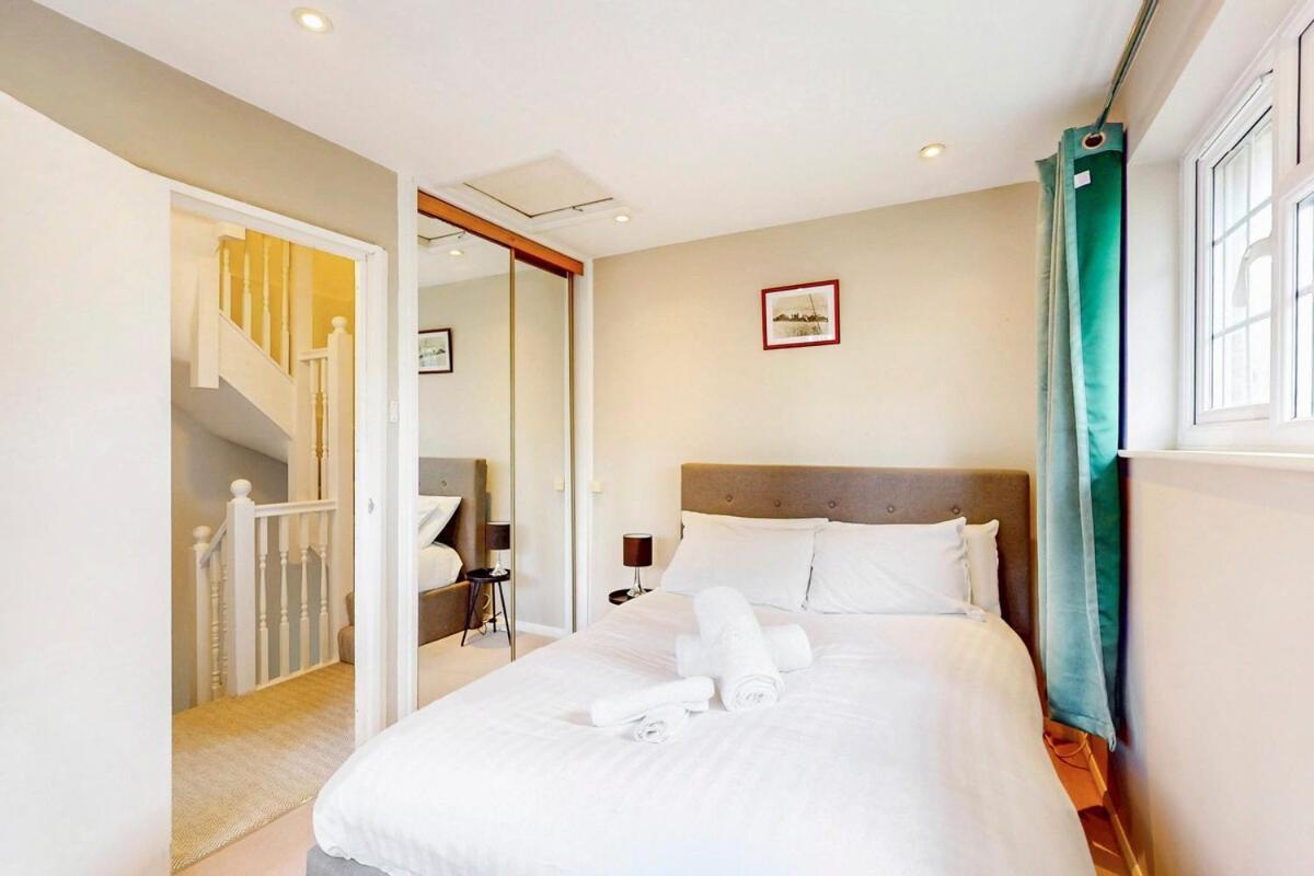 Appartement Lovely 1-bed House With Private Garden