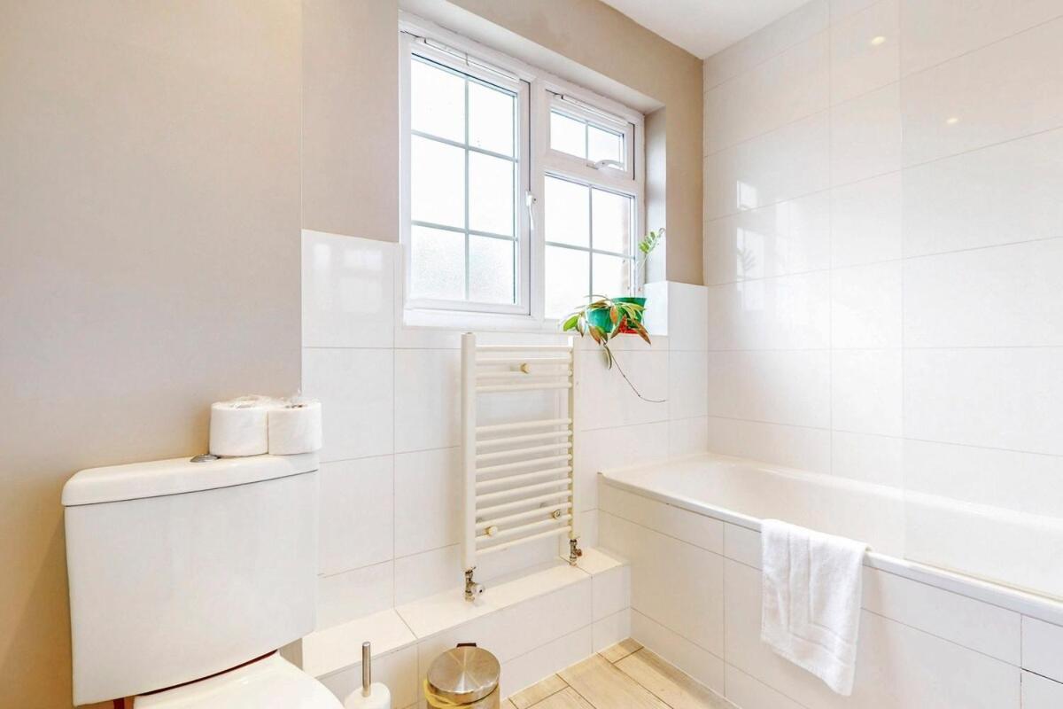 Appartement Lovely 1-bed House With Private Garden